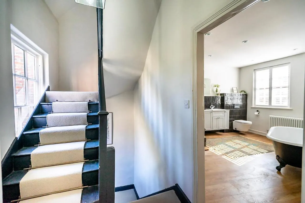 5 Precentors Court Villa York